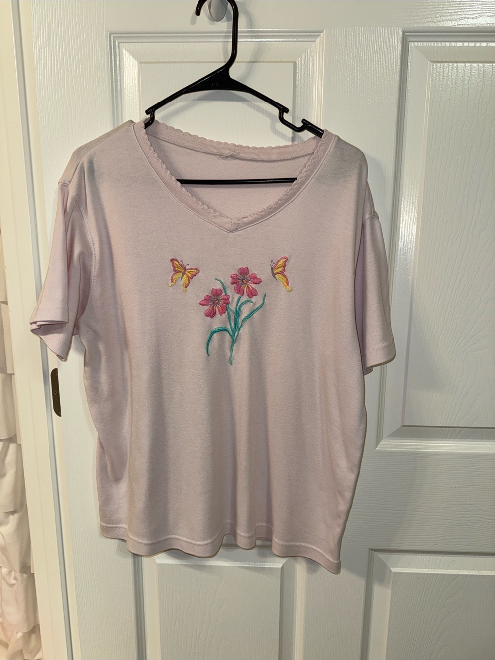 Women's Light Pink V-Neck Top with Floral & Butterfly Embroidery